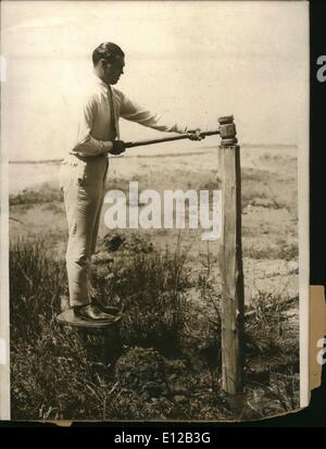 9. Dezember 2011 - Jack Dempsey in der Ausbildung für Kampf mit Geib: Jack Dempsey sucht Ruhe in seinem White Sulphur Springs, N.Y., Stockfoto