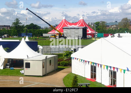 Glasgow Green, Glasgow, Schottland, Großbritannien, 21. Mai 2014. Vorbereitungen für das große Wochenende von BBC Radio 1 in Glasgow Stockfoto