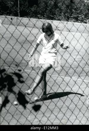 24. Februar 2012 - hat Caroline Kennedy Urlaub in Tirol/Österreich. Caroline Kennedy, hat die berühmte Tochter Jacqueline Onassis einen sechs-Wochen-Urlaub in Tirol. Das prominente Mädchen verbringt ihre Zeit mit dem Tennisspielen (Foto). Unser Fotograf nutzte die Gelegenheit, einige Bilder von ihr schießen. Keystone Foto, 07.08.1971 Stockfoto