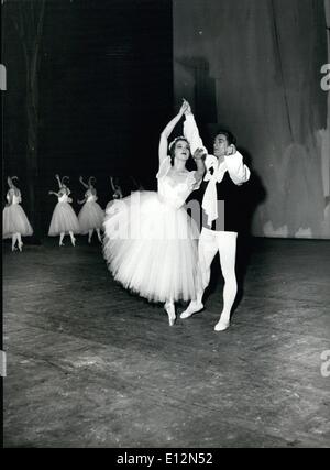 24. Februar 2012 - Susan Alexander und Edward Miller in Les Sylphides auf der Bühne in Covent Garden. Stockfoto