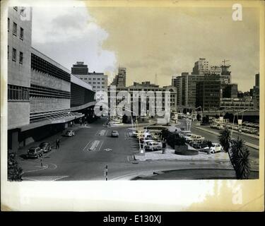 26. Februar 2012 - Südafrika: Johannesburg - Plaza RR Station. Stockfoto