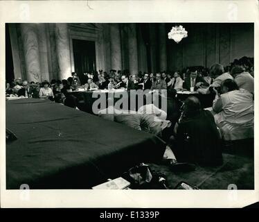 26. Februar 2012 - John Dean bei den Anhörungen des Senats Watergate bezeugen. Stockfoto