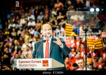 Barcelona, Spanien. 21. Mai 2014: Martin Schulz, Präsident des Europäischen Parlaments und Rennen um die Präsidentschaft der Europäischen Kommission spricht bei der zentrale Wahlversammlung des PSC in Barcelona Credit: Matthi/Alamy Live-Nachrichten Stockfoto