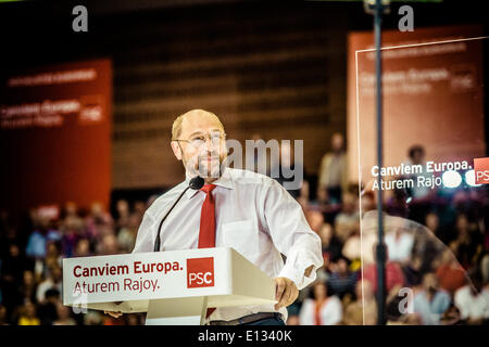 Barcelona, Spanien. 21. Mai 2014: Martin Schulz, Präsident des Europäischen Parlaments und Rennen um die Präsidentschaft der Europäischen Kommission spricht bei der zentrale Wahlversammlung des PSC in Barcelona Credit: Matthi/Alamy Live-Nachrichten Stockfoto