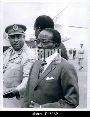 29. Februar 2012 - 10. OAV treffen Addis Abeba, 23. Mai 1973 Ankunft der Severpol Präsident Léopold Senghor. C Stockfoto