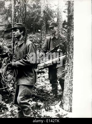 4. April 2012 - Kronprinz Carl Gustav von Schweden im Bild während seines Militärdienstes. Stockfoto