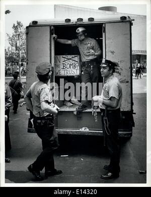 4. April 2012 - Sit-in für das Überleben in der US-Mission bei den Vereinten Nationen, 12. Juni 1978 Anti-Nuclear & Abrüstung Demonstration. Stockfoto