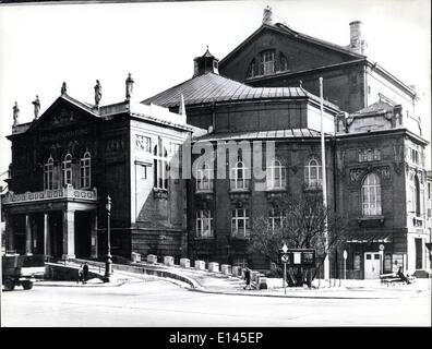 4. April 2012 - das Prinzregenten-Theater, die Oper, Gehäuse, da das nationale Theater während des Krieges zerstört wurde. Hier sind jeden Sommer zu den Zeiten der Münchner '' Opernfestivals '' Autos Oper Freunde aus der ganzen Welt zu sehen. Stockfoto