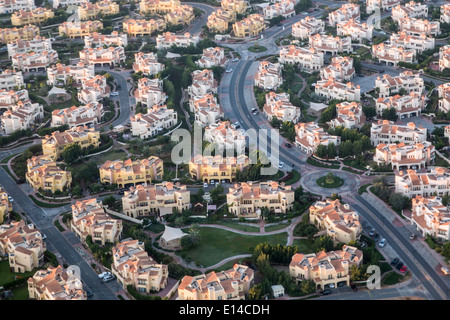 Vereinigte Arabische Emirate, Dubai, Vororte. Luftbild Stockfoto