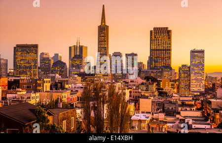 San Francisco Skyline bei Sonnenuntergang, Kalifornien, USA. Stockfoto