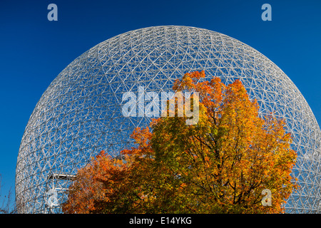 Die Biosphäre-Struktur auf der Insel Saint Helene in Jean Drapeau Park in Montreal, Quebec, Kanada. Stockfoto