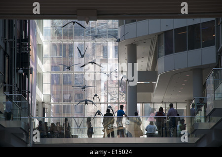 Innenansicht des Eaton Centre Einkaufszentrum in der Innenstadt von Toronto, Kanada. Stockfoto