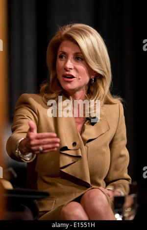 Texas Zustand-Senator Wendy Davis, der demokratische Kandidat für die Gouverneurswahlen, beantwortet Fragen in einem Interview auf SXSWedu conference Stockfoto