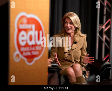 Texas Zustand-Senator Wendy Davis, der demokratische Kandidat für die Gouverneurswahlen, beantwortet Fragen in einem Interview auf SXSWedu conference Stockfoto