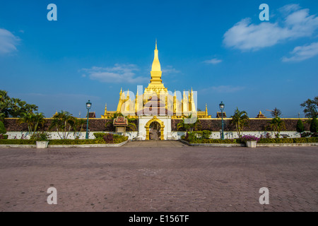 Pha, die Luang, "Große Stupa" ist ein Gold-bedeckten große buddhistische Stupa im Zentrum von Vientiane, Laos Stockfoto