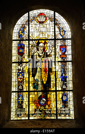 D-Day, Sainte-Mere-Eglise, Kirche mit Fallschirm-Denkmal für John Steele, Manche, Normandie, Frankreich Stockfoto