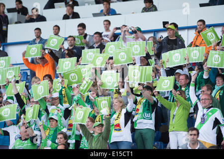 Lissabon, Portugal. 22. Mai 2014. Wolfsburg-fans Fußball: UEFA Womens Champions League Finale match zwischen Tyreso FF 3-4 VfL Wolfsburg im Estadio Do Restelo in Lissabon, Portugal. © Maurizio Borsari/AFLO/Alamy Live-Nachrichten Stockfoto