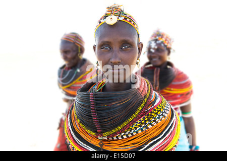 Schöne Rendille Frauen in ihrem Dorf im Norden Kenias. Stockfoto