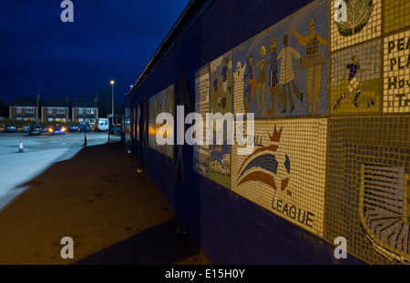 Außerhalb des Stadions vor Macclesfield Town hosten Sie Gateshead im Moss Rose, Conference Premier League. Stockfoto