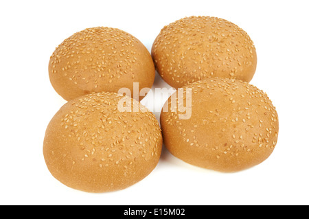 Sesam-Samen-Brötchen isoliert auf weißem Hintergrund Stockfoto