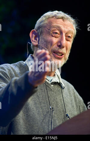 Hay am Wye, Wales UK, Freitag 23 kann 2014 MICHAEL ROSEN Dichter, Autor von Kinder & Kämpferin für Literatur "The Hay Bibliothek Vortrag" am Tag 2 der Hay Festival 2014, Powys, Wales UK Credit: Jeff Morgan/Alamy Live News Stockfoto