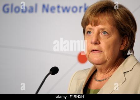 Düsseldorf, Deutschland. 23. Mai 2014. Bundeskanzlerin Angela Merkel spricht im Rahmen der Jahrestagung des American Board Of Trade in Düsseldorf, 23. Mai 2014. Foto: Marius Becker/Dpa/Alamy Live News Stockfoto