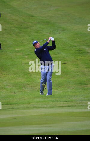 Wentworth, Surrey, UK. 23. Mai 2014. Szenen aus dem zweiten Tag der PGA European Tour Meilenstein der BMW PGA Championship Lee WESTWOOD Credit: Motofoto/Alamy Live News Stockfoto