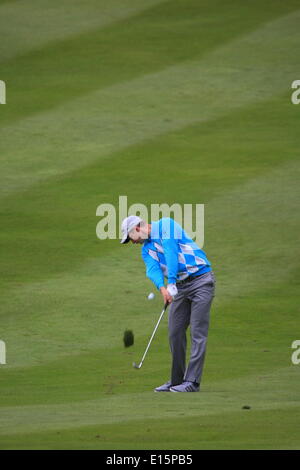 Wentworth, Surrey, UK. 23. Mai 2014. Szenen aus dem zweiten Tag der PGA European Tour Meilenstein der BMW PGA Championship JUSTIN ROSE greift bei der 7. Credit: Motofoto/Alamy Live News Stockfoto