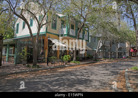 Haile Plantage ist eine gehobene Entwicklung von Eigentumswohnungen Wohnungen Häuser ein einzigartiges Dorfzentrum, Golf & CC in Gainesville FL. Stockfoto