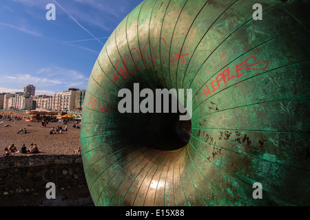 Bronzeskulptur auf Brighton seafront Stockfoto