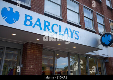 London UK. 23. Mai 2014. Barclays Bank hat worden Geldstrafe GBP 26million UK Regulierungsbehörden nachdem es entdeckt wurde, eines seiner Händler wurde versucht, den Preis des Goldes auf dem Markt Kredit zu beheben: Amer Ghazzal/Alamy Live-Nachrichten Stockfoto
