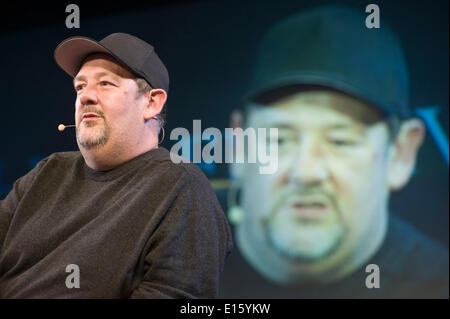 Michael Pennington spricht über seine buchen immer Johnny Vegas auf der Bühne 2014 Hay Festival © Jeff Morgan Stockfoto