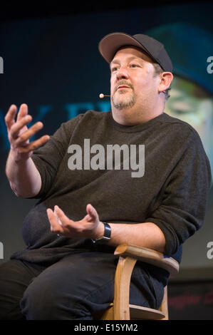 Michael Pennington spricht über seine buchen immer Johnny Vegas auf der Bühne 2014 Hay Festival © Jeff Morgan Stockfoto