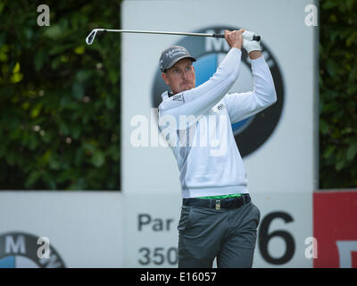 Wentworth, UK. 23. Mai 2014. Henrik STENSON [SWE] in der zweiten Runde der 2014 BMW PGA Championship von The West Course Wentworth Golf Club Credit: Action Plus Sport/Alamy Live News Stockfoto