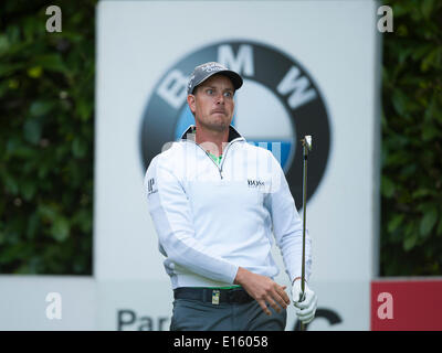 Wentworth, UK. 23. Mai 2014. Henrik STENSON [SWE] in der zweiten Runde der 2014 BMW PGA Championship von The West Course Wentworth Golf Club Credit: Action Plus Sport/Alamy Live News Stockfoto