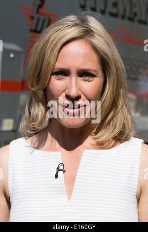 Moderatorin Sophie Raworth bei der RHS Chelsea Flower Show Stockfoto