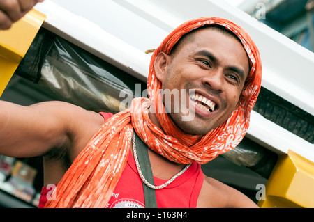 Mann in Langihan Public Market, Butuan, Philippinen Stockfoto