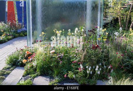 Völker Choice Award Gewinner im Bereich frisch-Gärten - RHS Chelsea Flower show 2014 - The Mind Eye Garten für RNIB - Royal National Institute for the Blind - Designer LDC Design - Sponsoren - Landschaft - beste Show in der frisch Gärten & Gold-Medaille ausgezeichnet Stockfoto