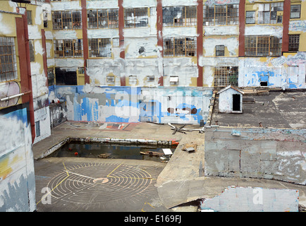 5 Pointz Graffiti Museum in Long Island City, New York nach der Schönfärberei durch den Bauherren Stockfoto