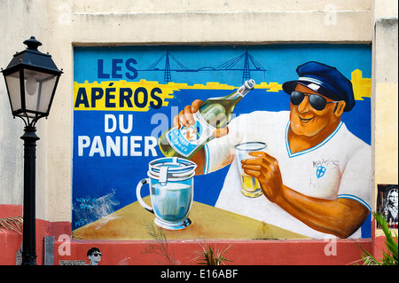 Europa, Frankreich, Bouches-du-Rhône (13), Marseille, Europäische Kulturhauptstadt 2013, Ortsteil "Le Panier". Wand Werbung. Stockfoto