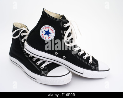 Converse All Star Black und White Chuck Taylor - Chuck Taylor All-Stars Leinwand und Kautschuk Schuhe - Basketball sneakers Stockfoto