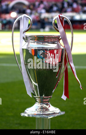 Lissabon, Portugal. 24. Mai 2014. Champions League Champion Trophy vor dem Spiel der UEFA Champions League: Real Madrid X Atlético de Madrid im Luz Stadium in Lissabon, Portugal, Samstag, 24. Mai 2014. Bildnachweis: Leonardo Mota/Alamy Live-Nachrichten Stockfoto