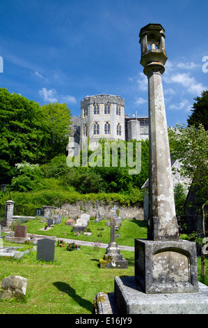 Kirche St. Donats und St Donats Castle, jetzt am Atlantic College, Llantwit Major, Glamorgan Heritage Coast, Vale of Glamorgan. Stockfoto