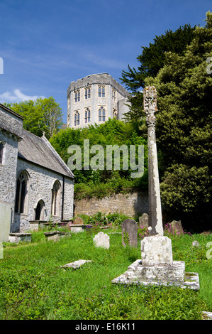 Kirche St. Donats und St Donats Castle, jetzt am Atlantic College, Llantwit Major, Glamorgan Heritage Coast, Vale of Glamorgan. Stockfoto