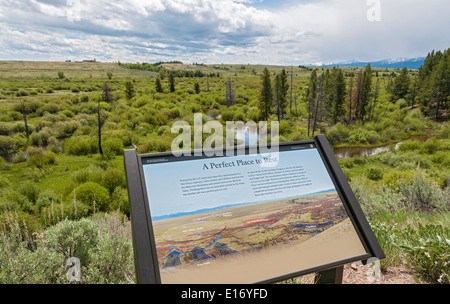 Montana, Big Hole National Battlefield, 1877-Schlacht zwischen den Nez Perce Indianern und US-Truppen, übersehen interpretierende Zeichen Stockfoto