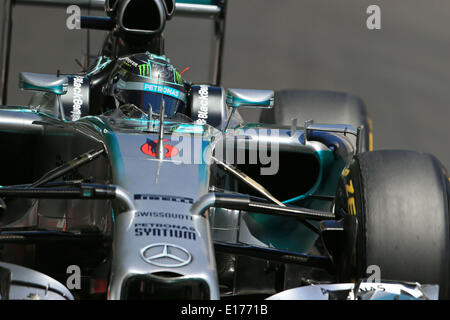 Monte Carlo, Monaco. 25. Mai 2014. F1 Grand Prix von Monaco. Nico Rosberg fährt seinen Mercedes AMG Petronas F1 W05 zum 1. Platz während der Monaco GP, trotz einer Safety-Car-Phase Credit: Action Plus Sport/Alamy Live News Stockfoto