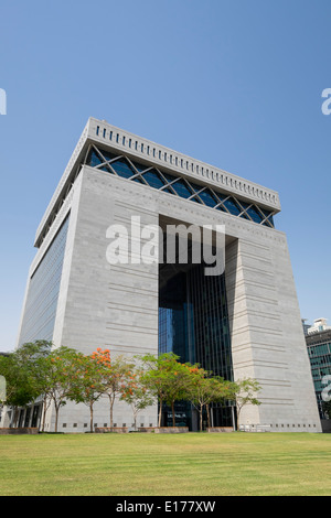 Blick auf das Tor im DIFC Dubai International Financial Centre (Free Zone) in finanziellen Bezirk von Dubai Vereinigte Arabische Emirate Stockfoto