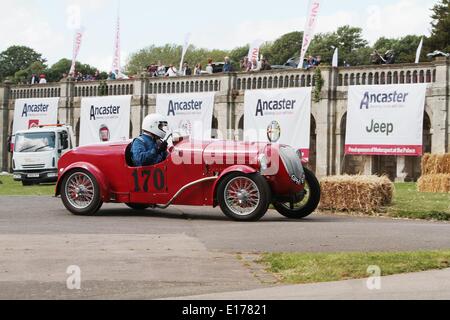 Konkurrenten bei der 2014 Motorsport im Palazzo im Crystal Palace Park Südlondon 25.05.2014 Stockfoto