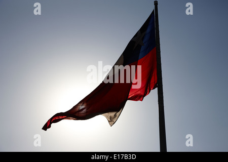 großer bicentenary Flagge in Bürger Quadrat Santiago Chile Stockfoto