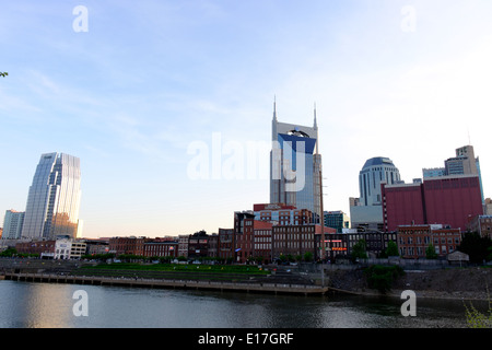 Die Flussufer entlang des Cumberland River in der Stadt von Nashville, Tennessee Stockfoto